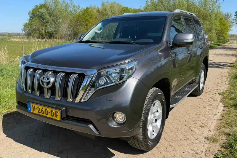 Toyota Land Cruiser (2017)