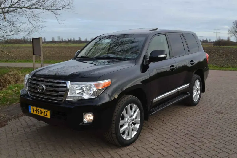 Toyota Land Cruiser (2012)