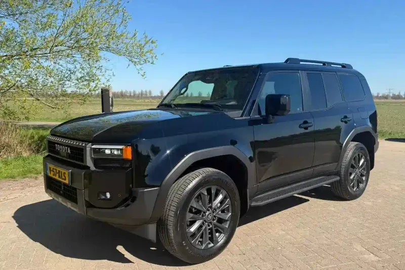 Toyota Land Cruiser (2024)