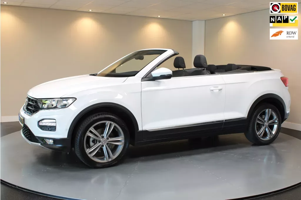 Volkswagen T-Roc (2020) — foto 1
