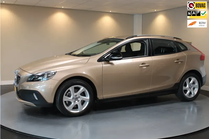 Volvo V40 Cross Country (2013)