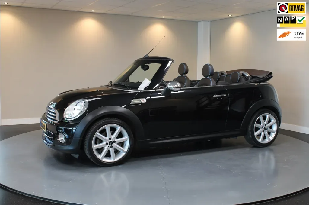 MINI Cabrio (2015) — foto 1