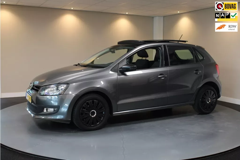 Volkswagen Polo (2012) — foto 1