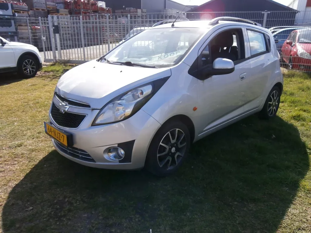 Chevrolet Spark (2010) — foto 1