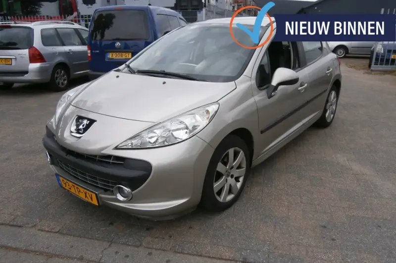 Peugeot 207 (2007)
