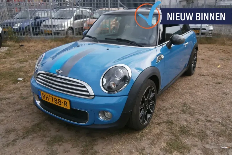 MINI Cooper (2012)