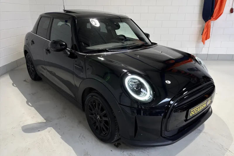 MINI Cooper (2023)