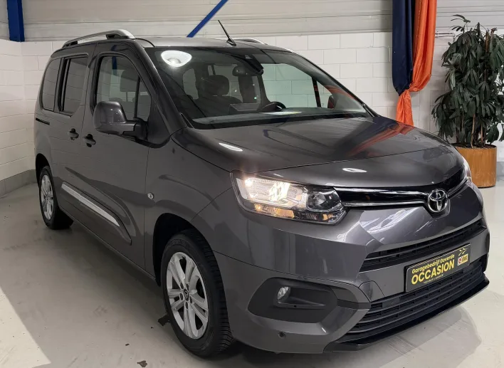 Toyota ProAce City Verso (2021) — foto 1