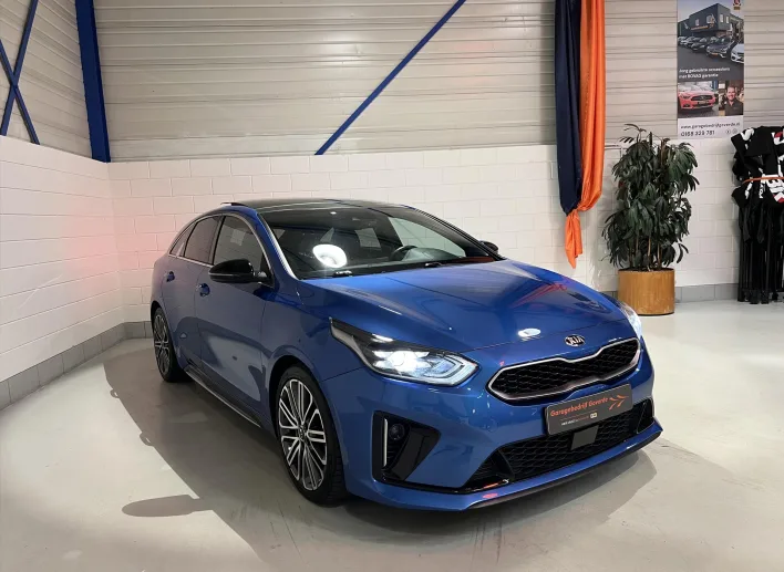Kia ProCeed (2021) — foto 1