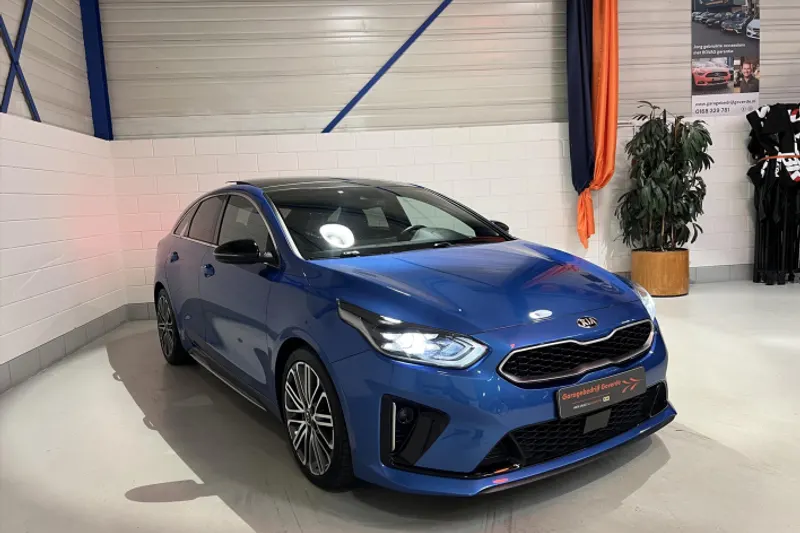 Kia ProCeed (2021)