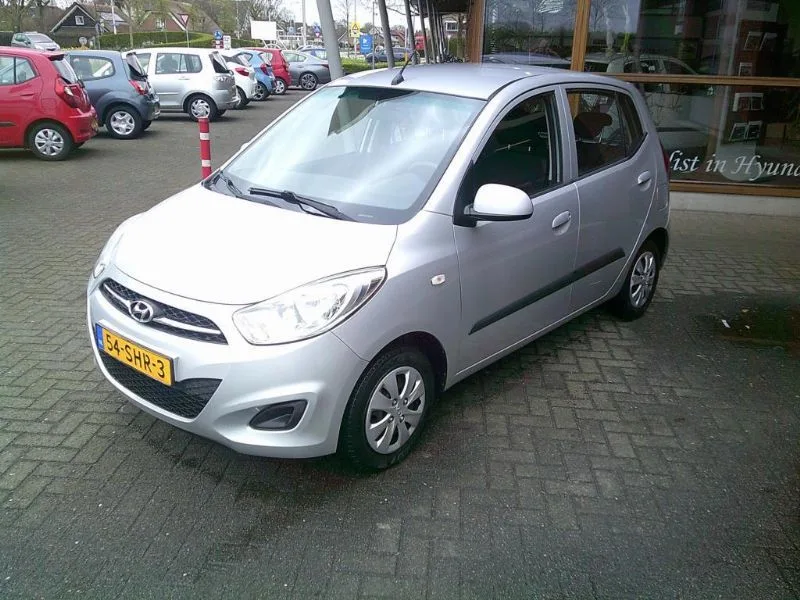 Hyundai i10 (2011) — foto 1