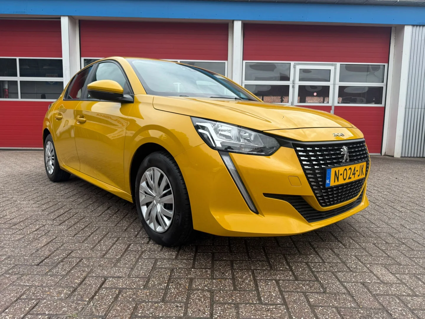 Peugeot 208 (2021) — foto 1