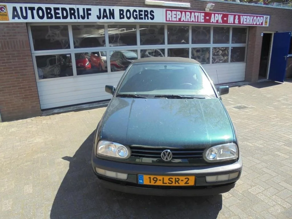 Volkswagen Golf (1994) — foto 1