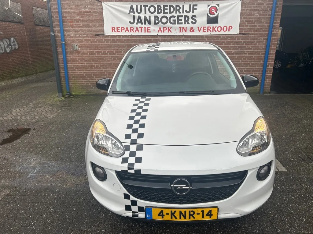 Opel Adam (2013) — foto 1