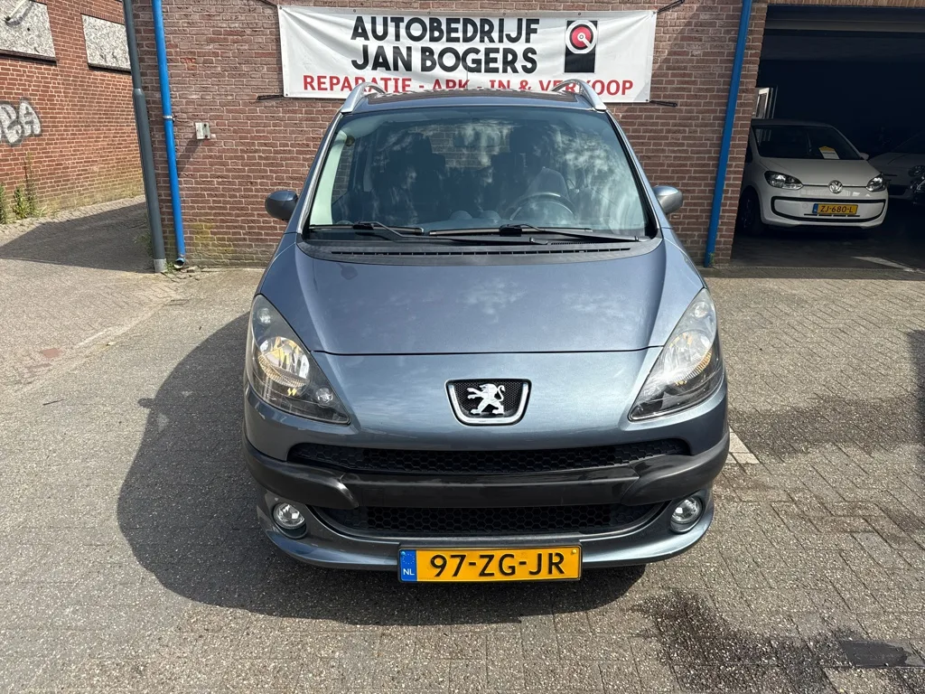 Peugeot 1007 (2008) — foto 1