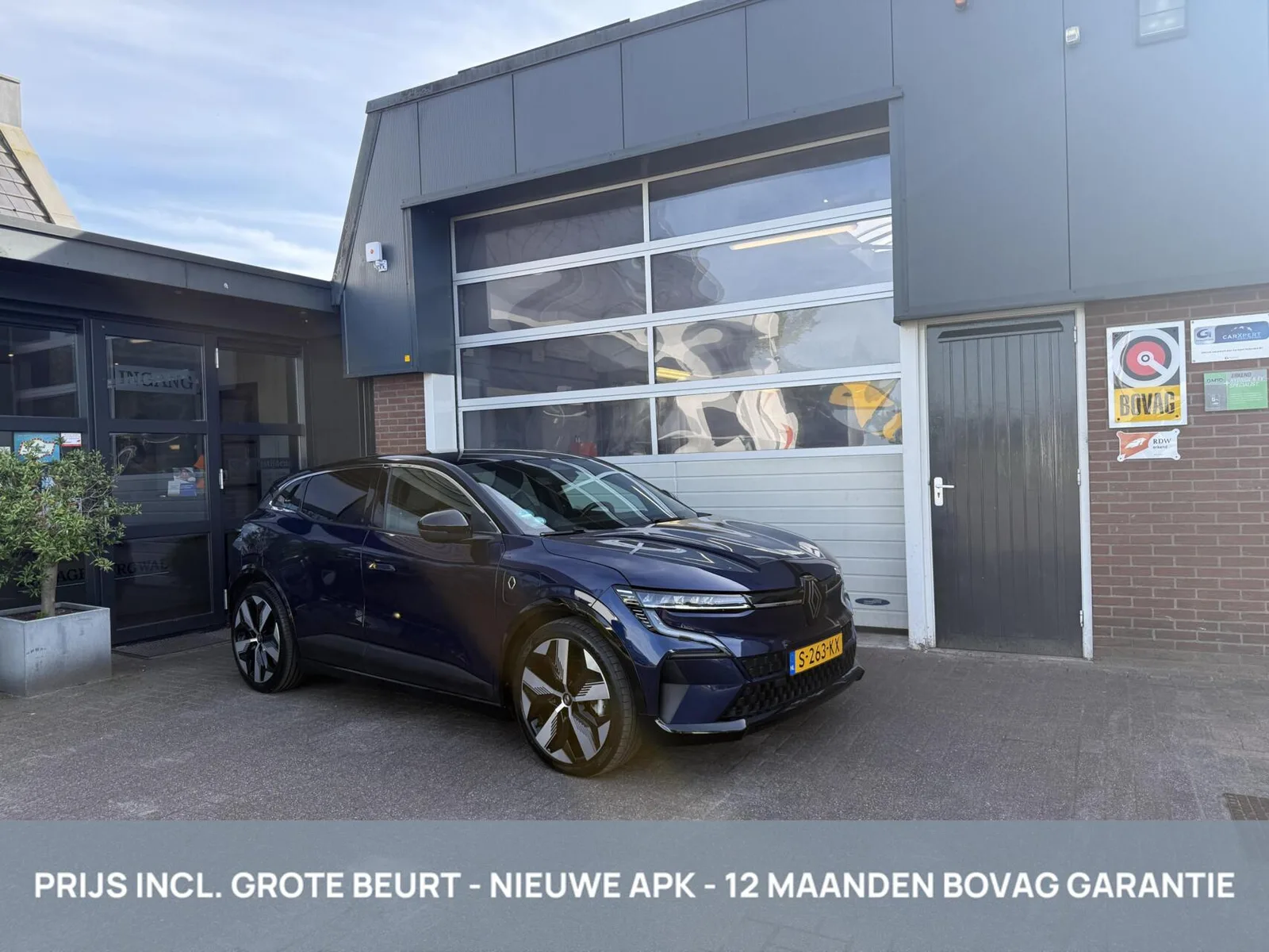 Renault Mégane E-Tech (2023) — foto 1