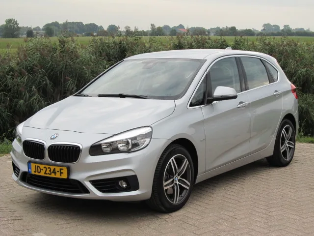 BMW 2-Serie (2016) — foto 1