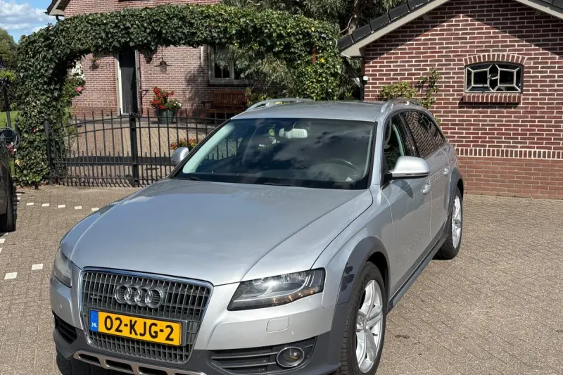 Audi A4 Allroad (2010)