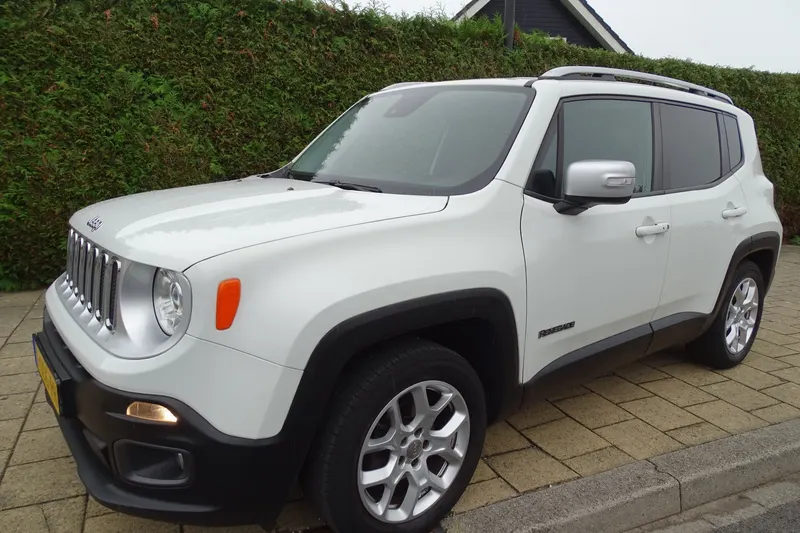 Jeep Renegade (2016)