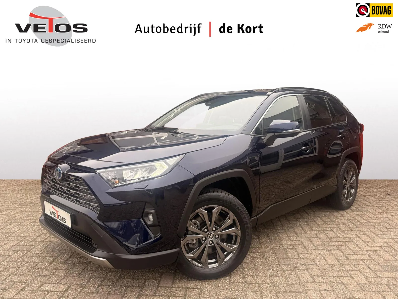 Toyota RAV4 (2022) — foto 1