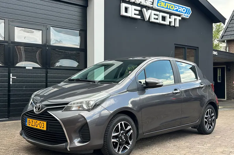 Toyota Yaris (2015)