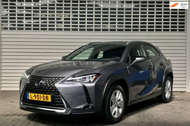 Lexus UX (2020)