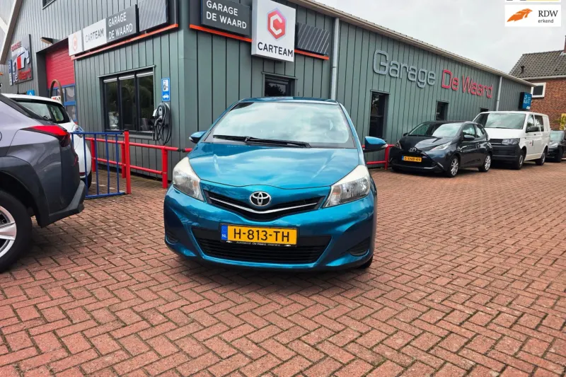 Toyota Yaris (2012)