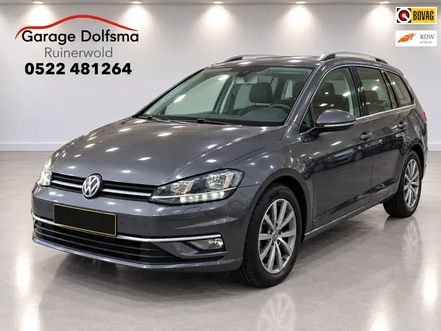 Volkswagen Golf (2019) — foto 1