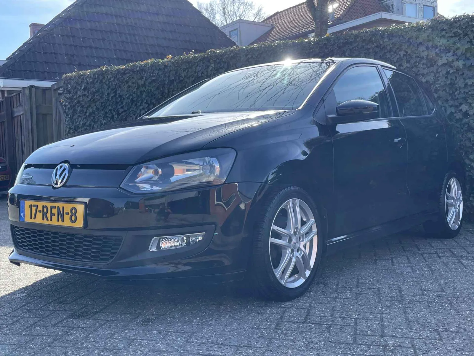 Volkswagen Polo (2010) — foto 1