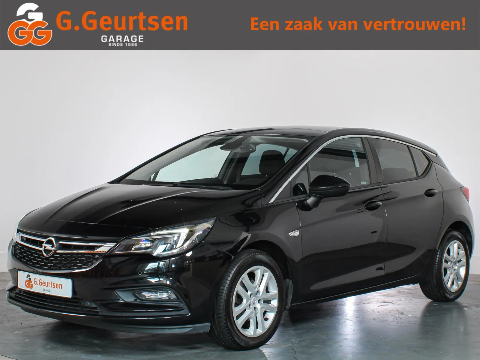 Opel Astra (2016) — foto 1