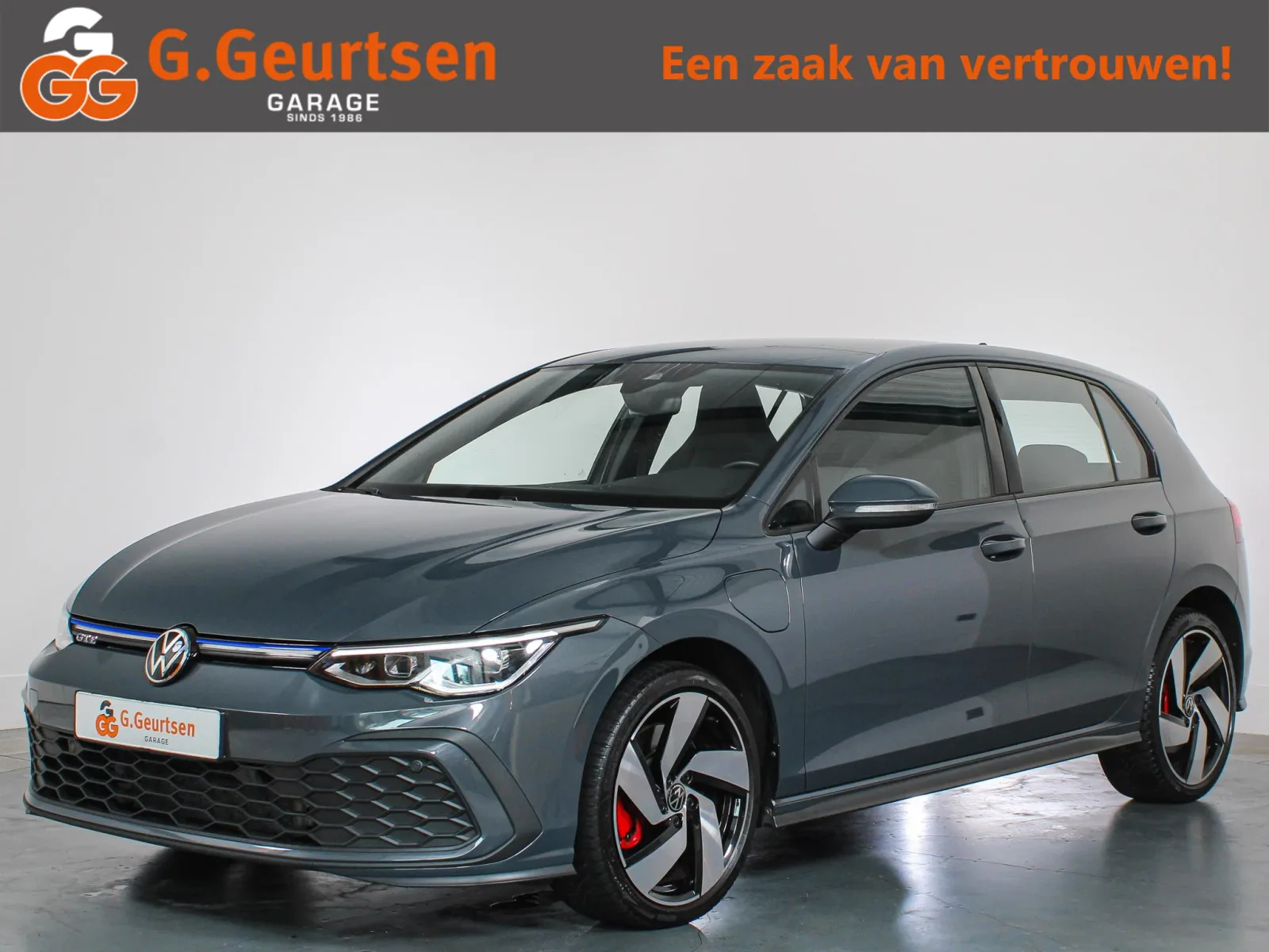 Volkswagen Golf (2021) — foto 1