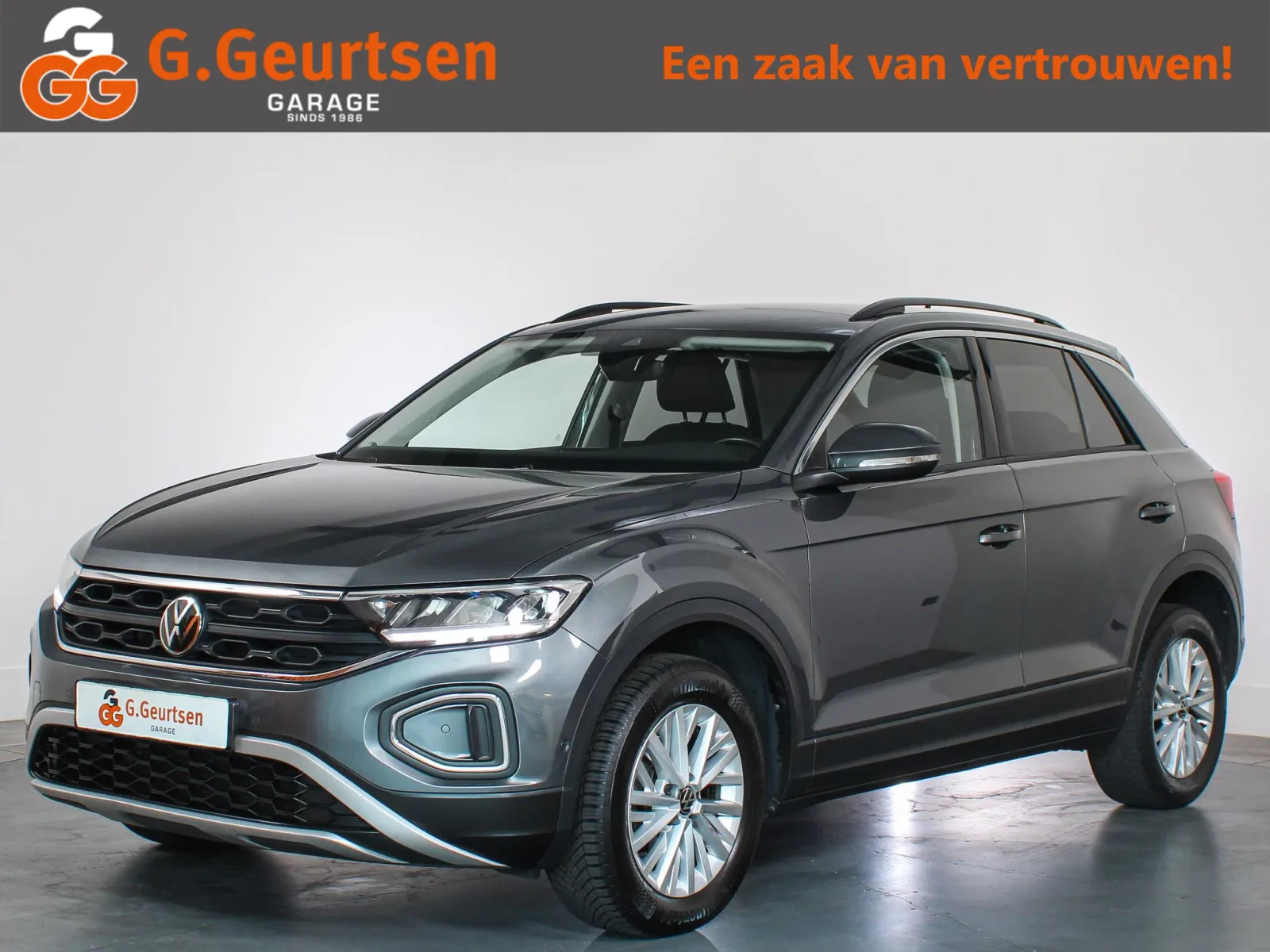 Volkswagen T-Roc (2022) — foto 1