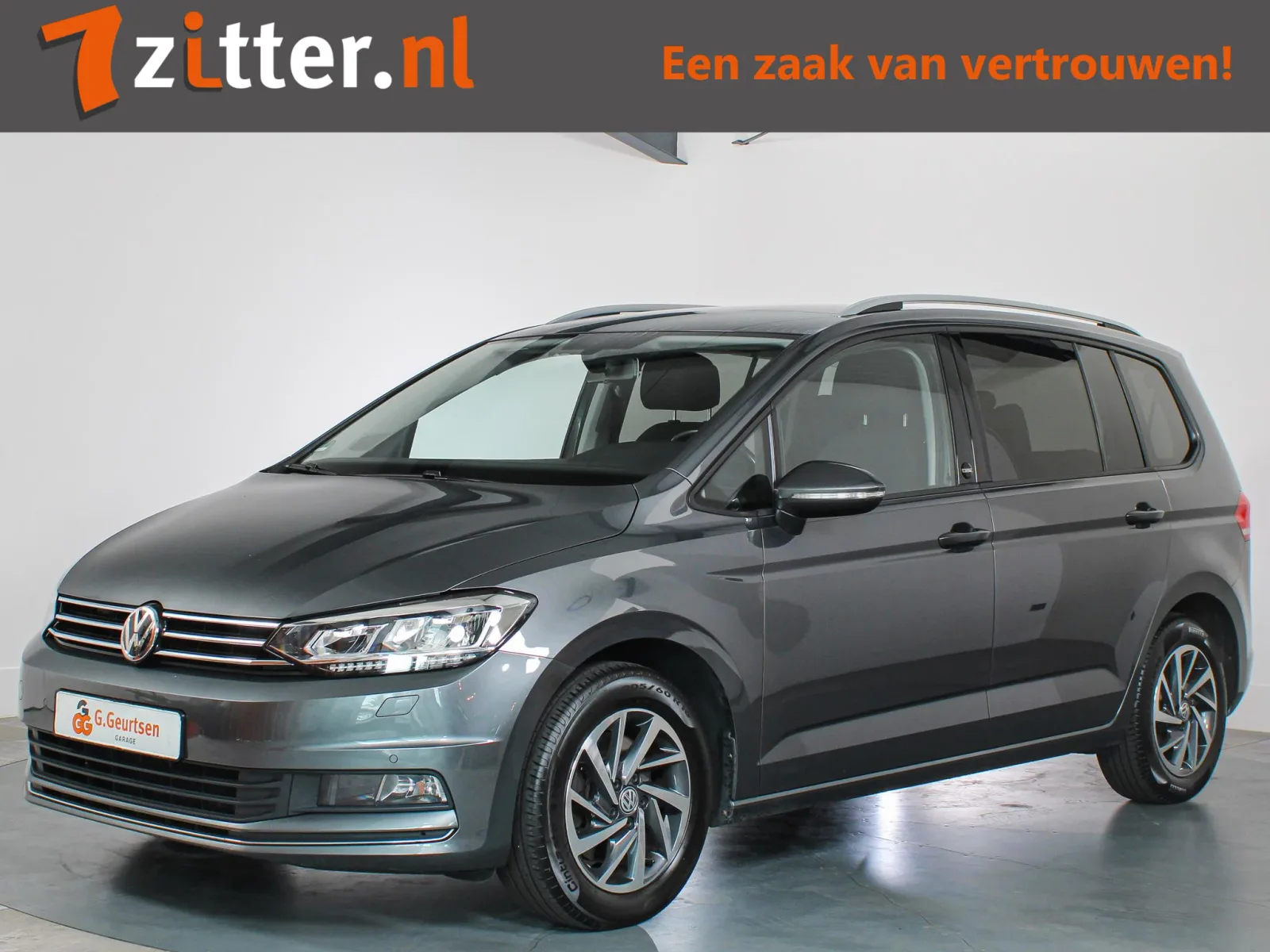 Volkswagen Touran (2017) — foto 1