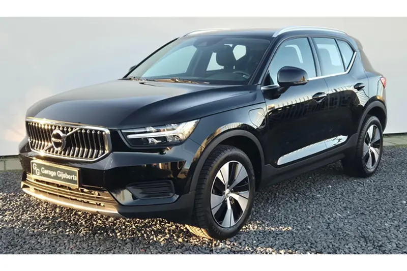 Volvo XC40 (2022)