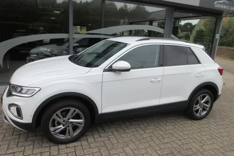 Volkswagen T-Roc (2022)