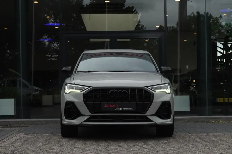Audi Q3 (2022)