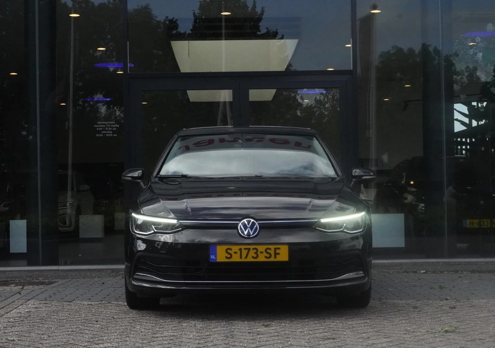 Volkswagen Golf (2021) — foto 1
