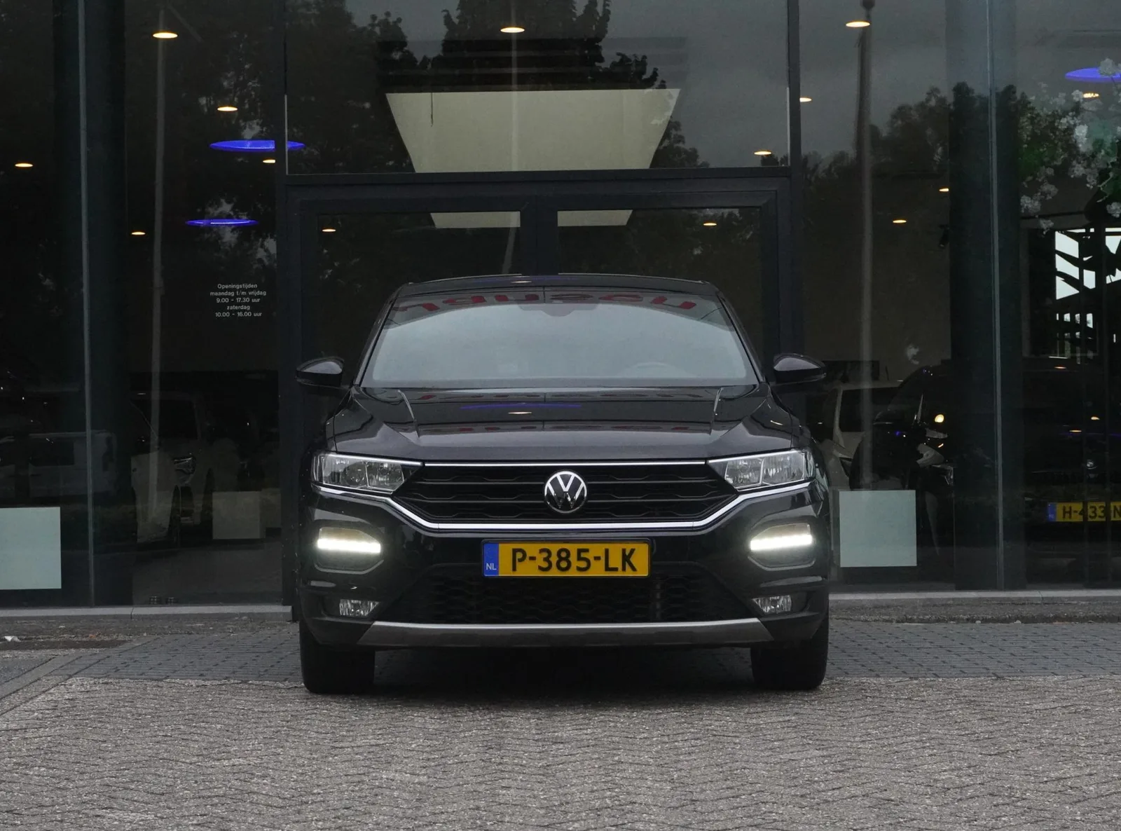 Volkswagen T-Roc (2021) — foto 1