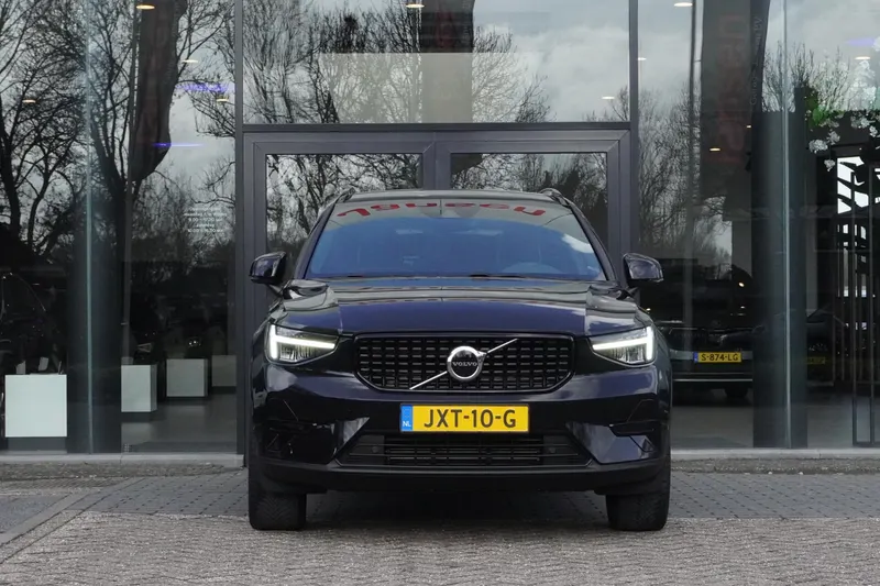Volvo XC40 (2022)