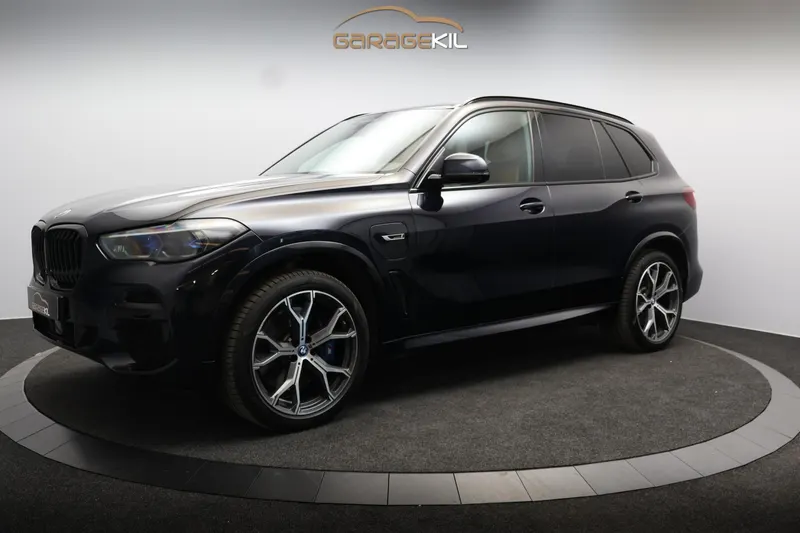 BMW X5 (2022)