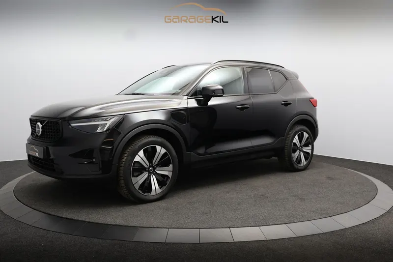 Volvo XC40 (2023)