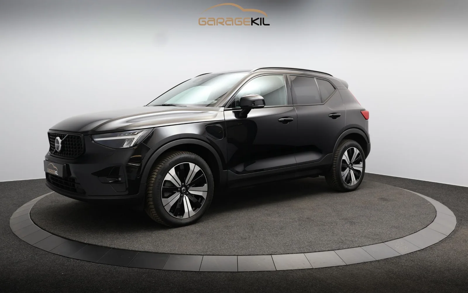 Volvo XC40 (2023) — foto 1