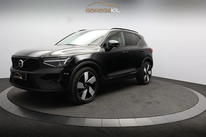 Volvo XC40 (2022)