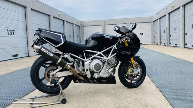Yamaha Yamaha (1997) — foto 1