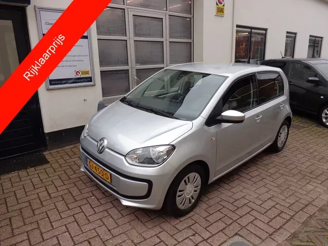Volkswagen Up! (2015) — foto 1