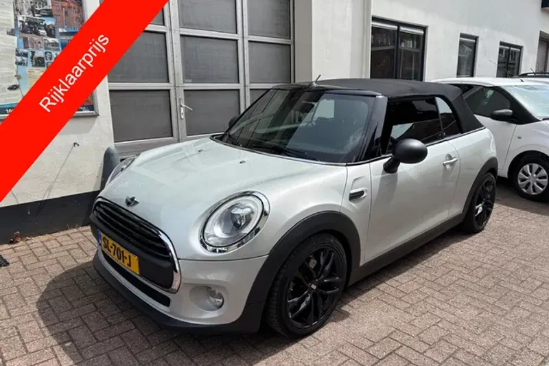 MINI Cabrio (2018)