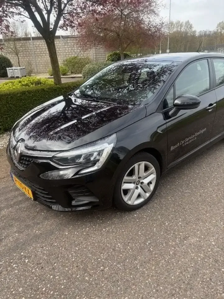 Renault Clio (2022) — foto 1