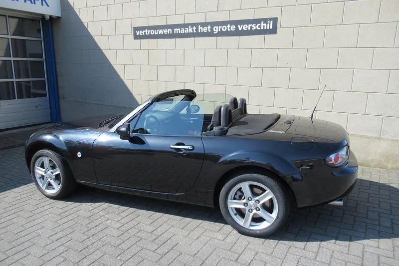 Mazda MX-5 (2006)