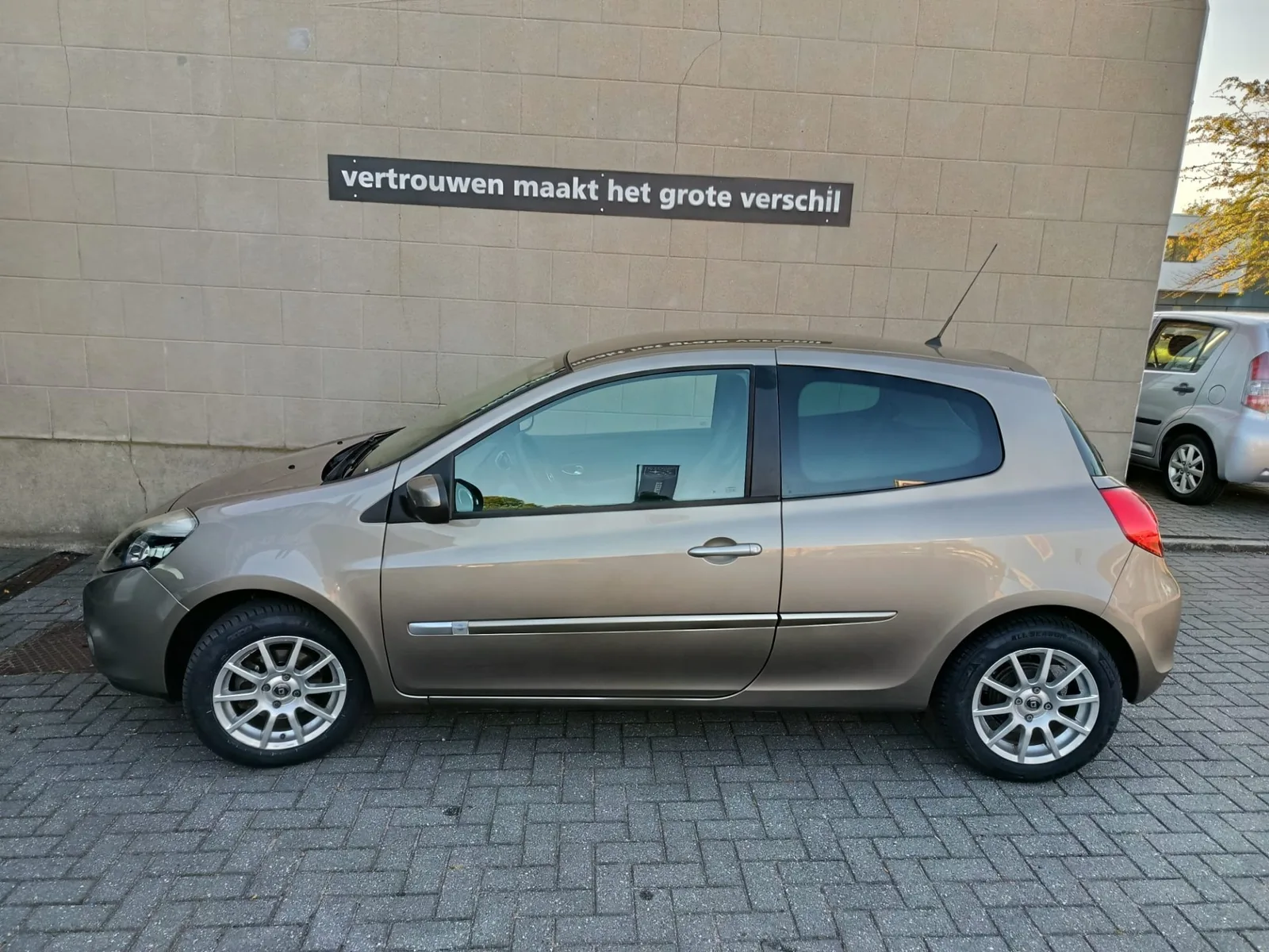 Renault Clio (2012) — foto 1