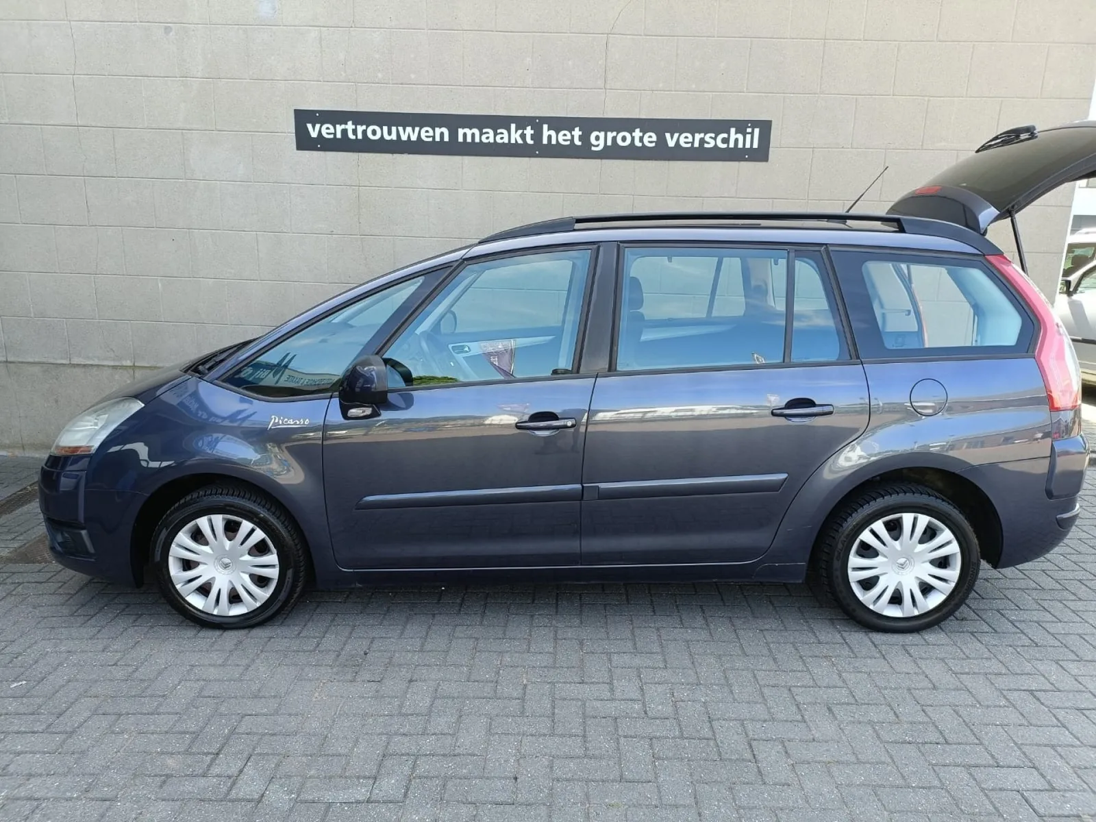 Citroën C4 (2008) — foto 1